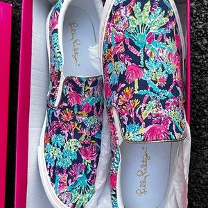 Lily Pulitzer Julie Sneaker in Oyster Bay Navy, NWT, never worn
